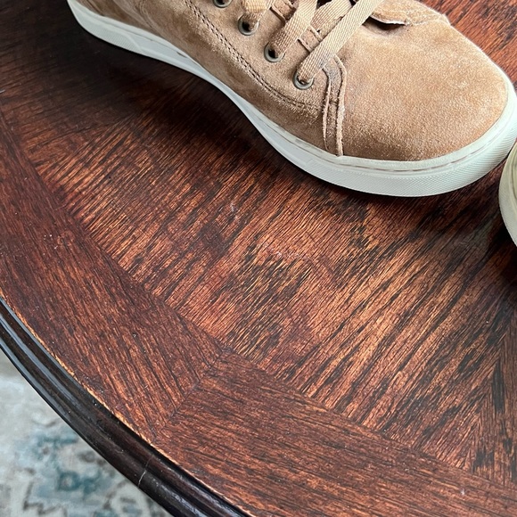 Women’s Ugg sneakers. Suede, camel color, size 9. Very nice condition! - Picture 3 of 7